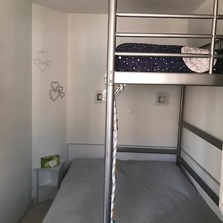 Cap Esterel - Endroit Magique Entre Et L'esterel - Agreable 2 Pieces Au Gout Du Jour Vue *