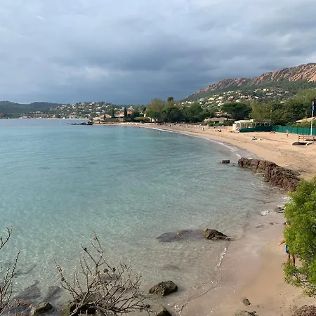 Cap Esterel - Endroit Magique Entre Et L'esterel - Agreable 2 Pieces Au Gout Du Jour Vue Apartamento *