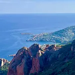 Cap Esterel - Endroit Magique Entre Et L'esterel - 2 Pièces Au Gout Du Jour Vue Saint-Raphaël