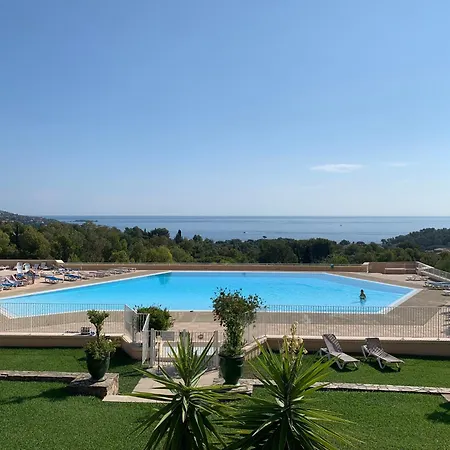 Cap Esterel - Endroit Magique Entre Et L'esterel - Agreable 2 Pieces Au Gout Du Jour Vue アパート *