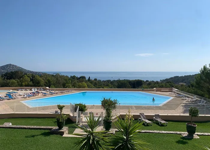 Cap Esterel - Endroit Magique Entre Et L'esterel - Agreable 2 Pieces Au Gout Du Jour Vue Апартаменты *