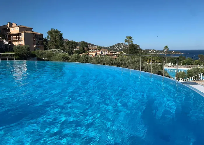 Διαμέρισμα Cap Esterel - Endroit Magique Entre Et L'esterel - Agreable 2 Pieces Au Gout Du Jour Vue *