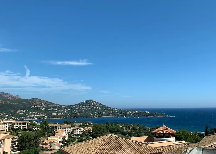 Cap Esterel - Endroit Magique Entre Et L'esterel - Agreable 2 Pieces Au Gout Du Jour Vue Apartmán